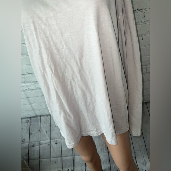 Tommy Bahama Gray & Green Floral long sleeve shirt size M - Picture 3 of 9